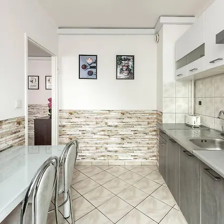 Apartament Diana Pradnik Bialy, 4 Osoby, Free Parking 크라쿠프
